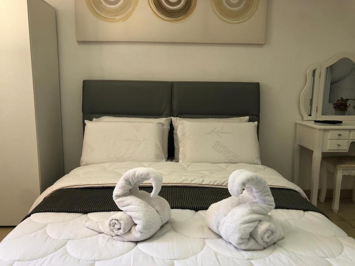 Sea Line From R&a Group Hotel Bat Yam